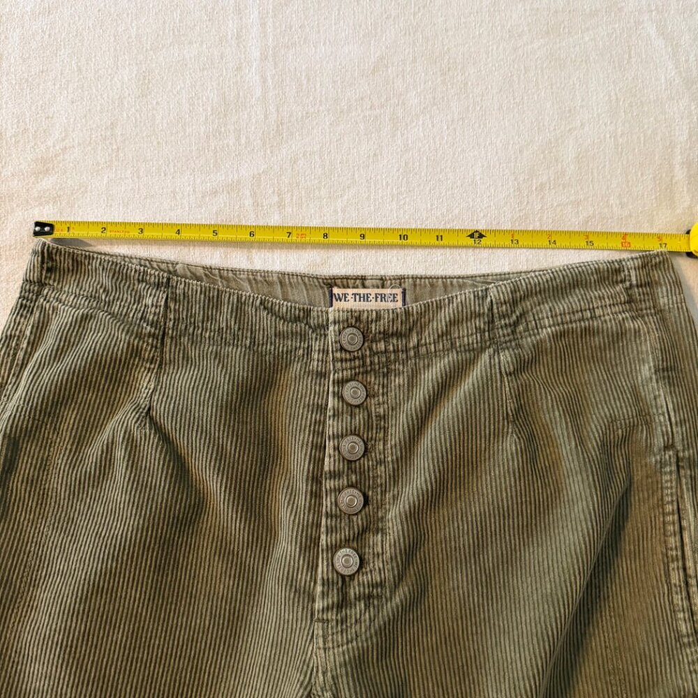 Free People We The Free Osaka Cord Jeans EUC - Color: Capulet Olive - Size 31 - Picture 6 of 9